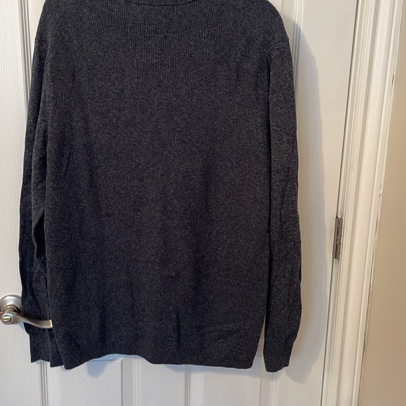 Banana Republic sweater - Picture 5 of 5